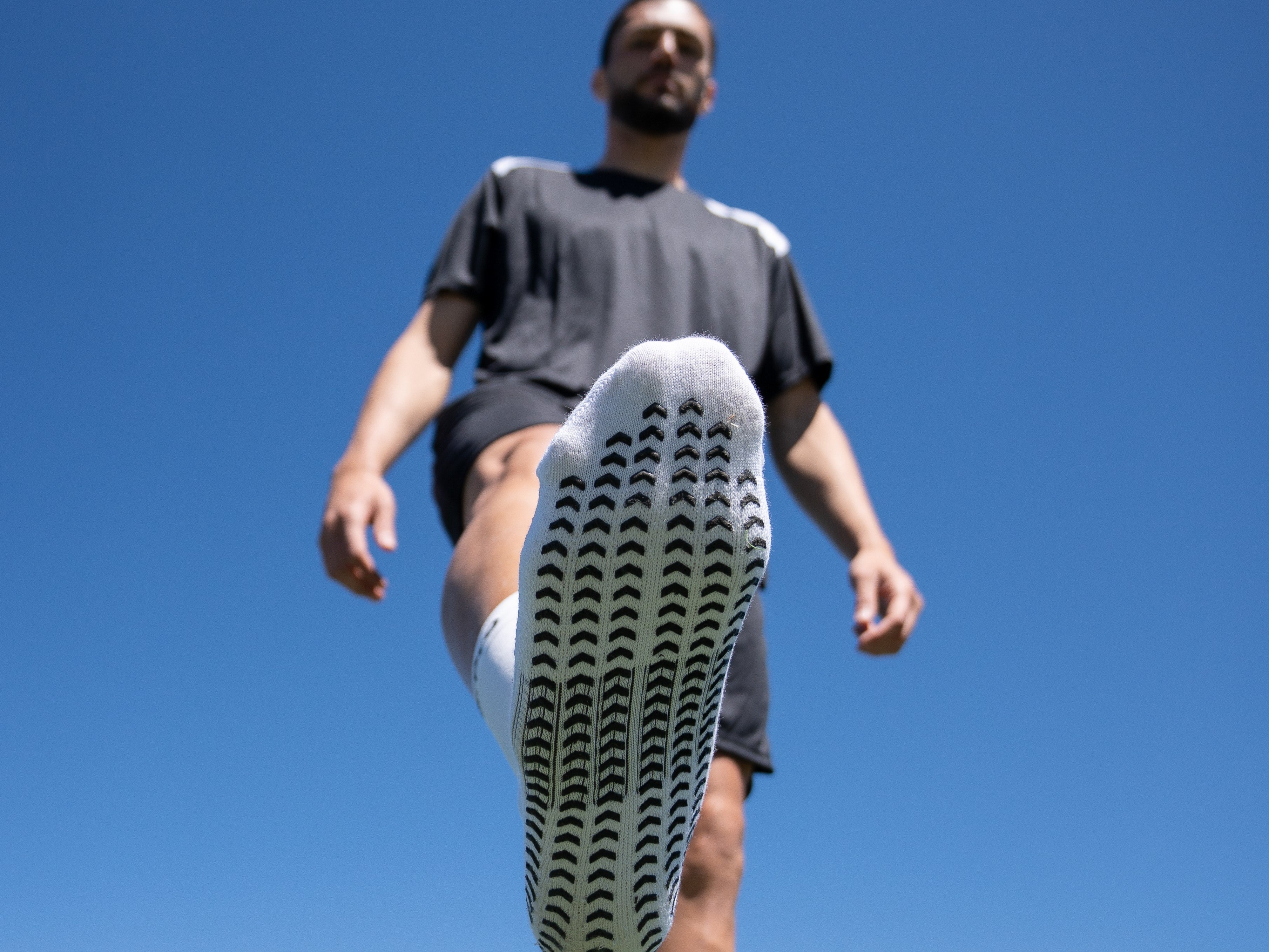 La differenza tra grip “percepito” e grip “effettivo” nelle calze sportive